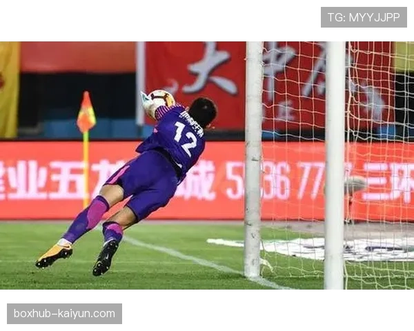 “00后”门将蹇涛连续高接抵挡,成成都蓉城不失球功臣 “00后”门将蹇涛连续高接抵挡,成成都蓉城不失球功臣