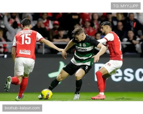 云达不莱梅对阵汉堡：北方德比战，两队为保级展开生死较量